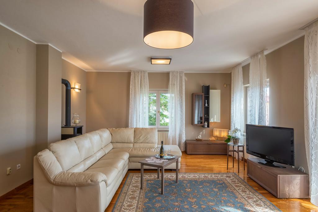 Apartment Majoran PUY Eksteriør bilde